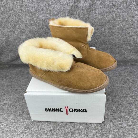 Minnetonka Shoes - ✅Women's 7 Minnetonka Sheepskin Ankle Boot Golden Tan Slippers 3351 Moccasins